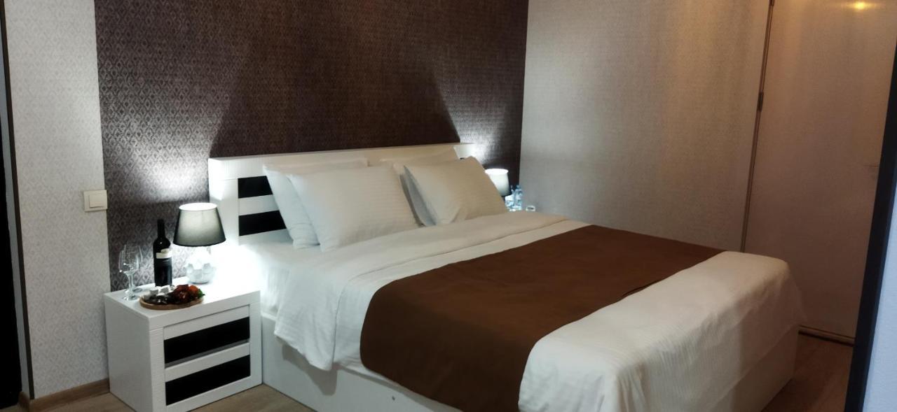 Vere Corner Hotel Tbilisi Esterno foto