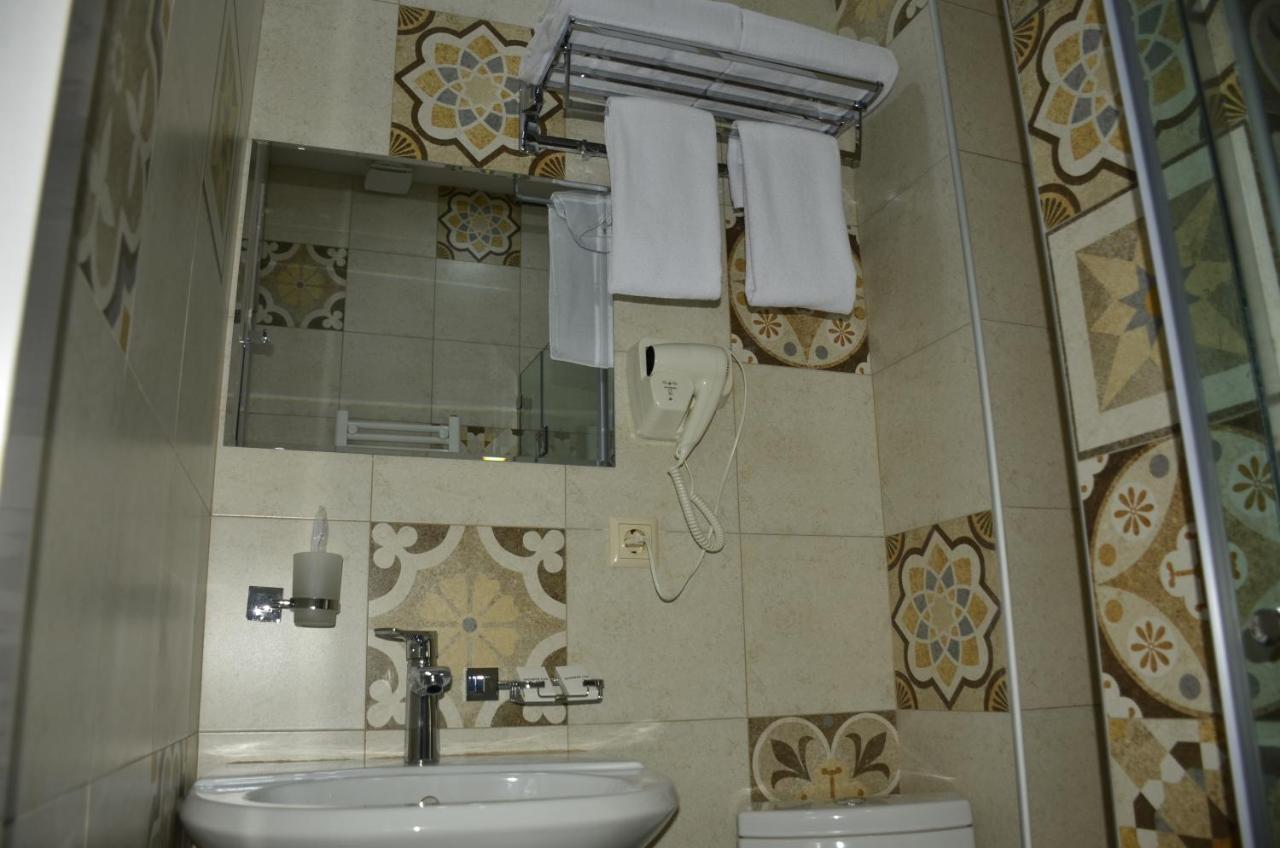 Vere Corner Hotel Tbilisi Esterno foto