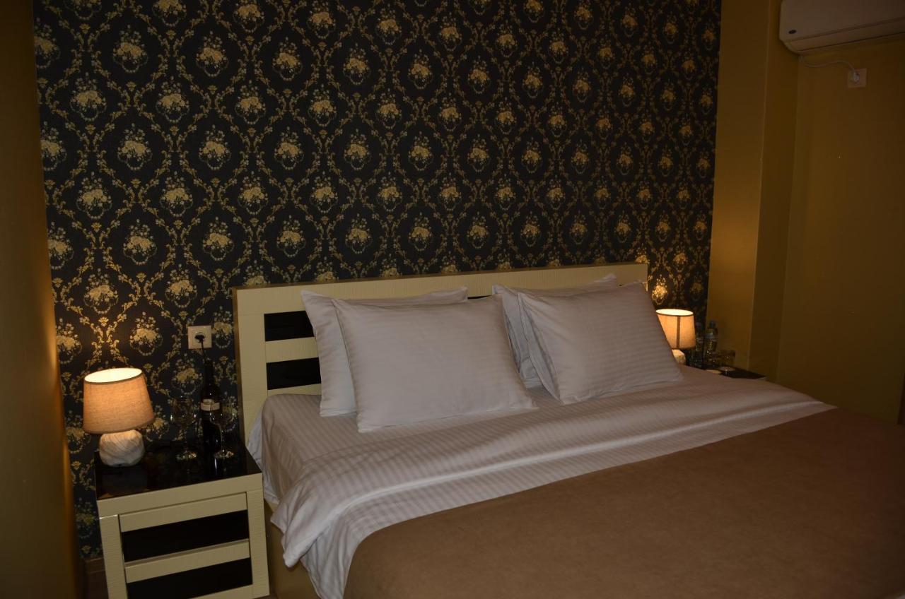 Vere Corner Hotel Tbilisi Esterno foto