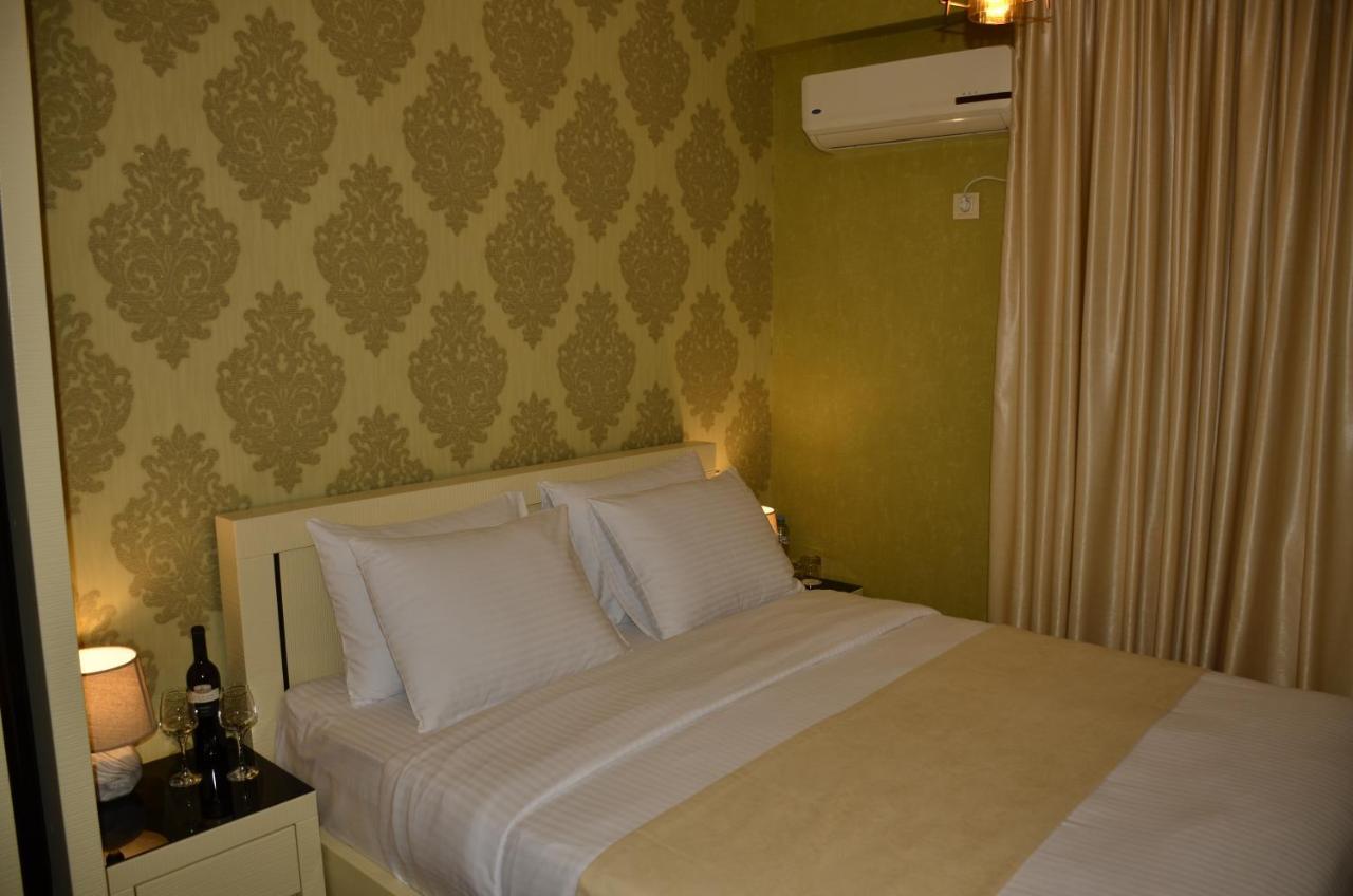 Vere Corner Hotel Tbilisi Esterno foto