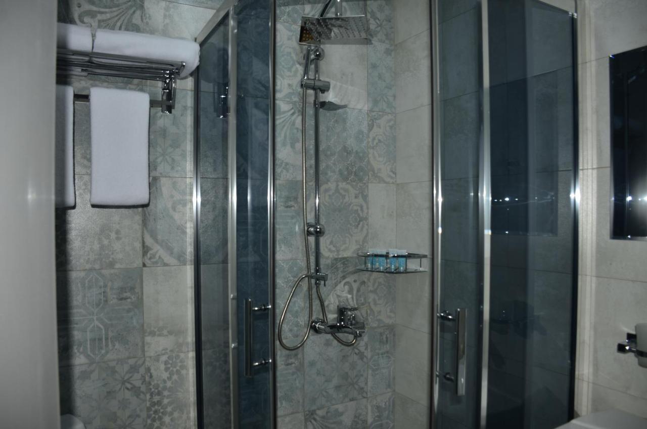 Vere Corner Hotel Tbilisi Esterno foto