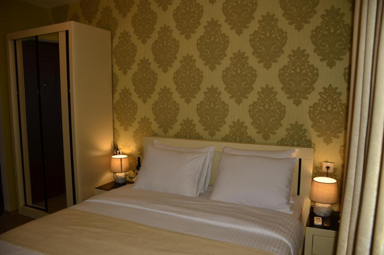 Vere Corner Hotel Tbilisi Esterno foto