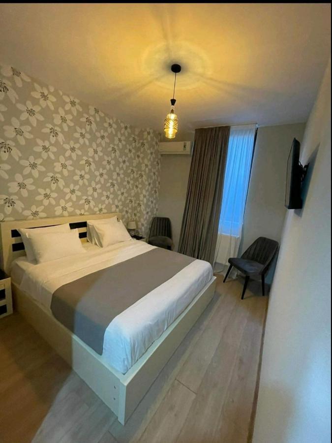 Vere Corner Hotel Tbilisi Esterno foto