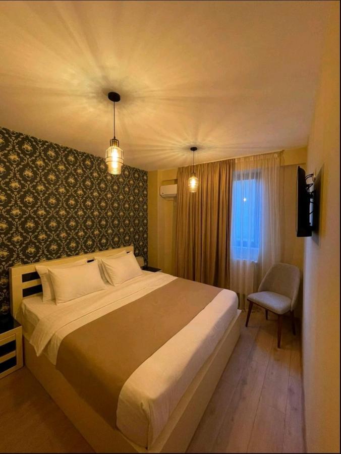 Vere Corner Hotel Tbilisi Esterno foto